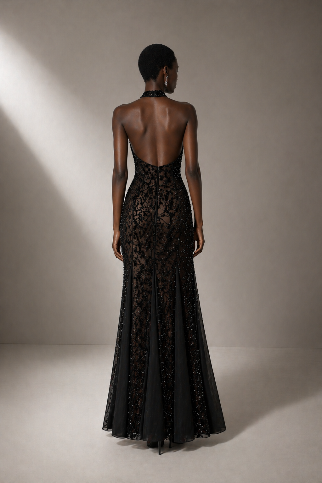 Vestido Halter con Lentejuelas Calista