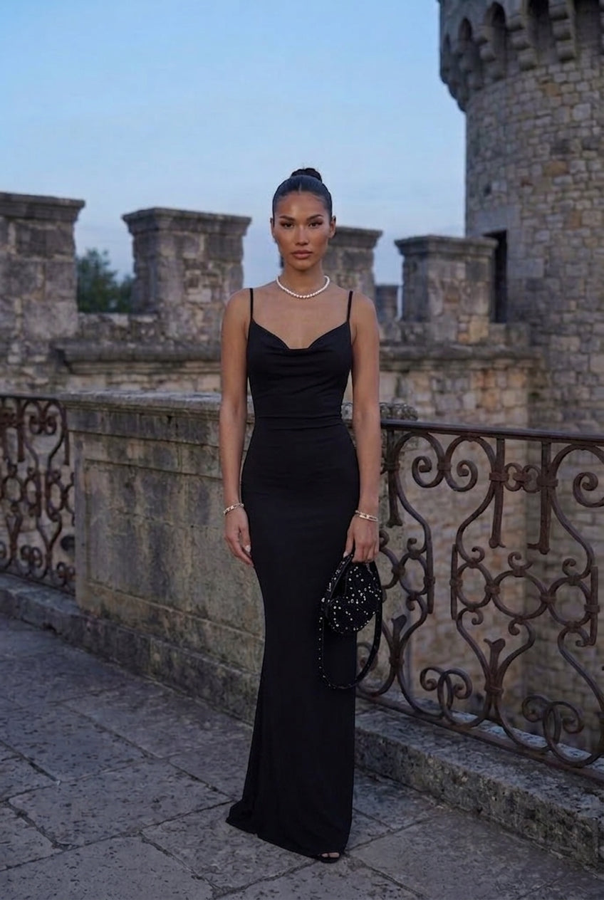 Vestido de mariposas con espalda descubierta